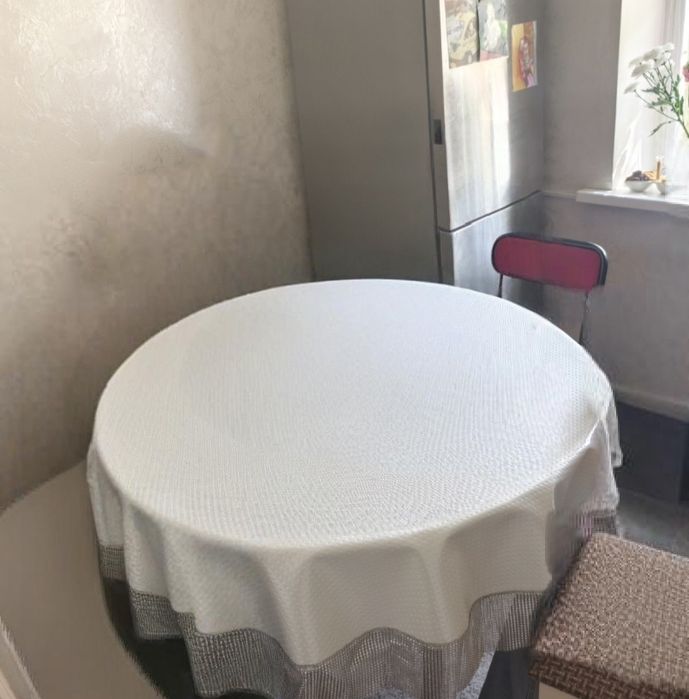 Продам стол в отличном состоянии