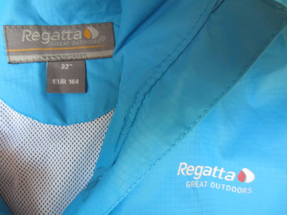 Geaca dama Regatta, masura XS-S, gluga pliabila, stare buna