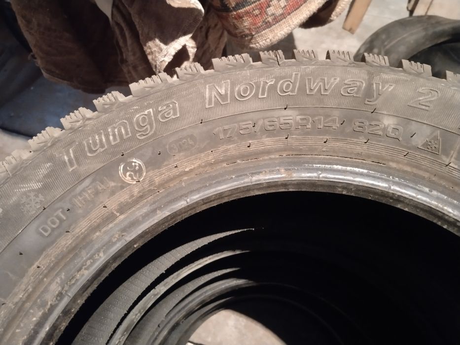 Зимние шины на 14