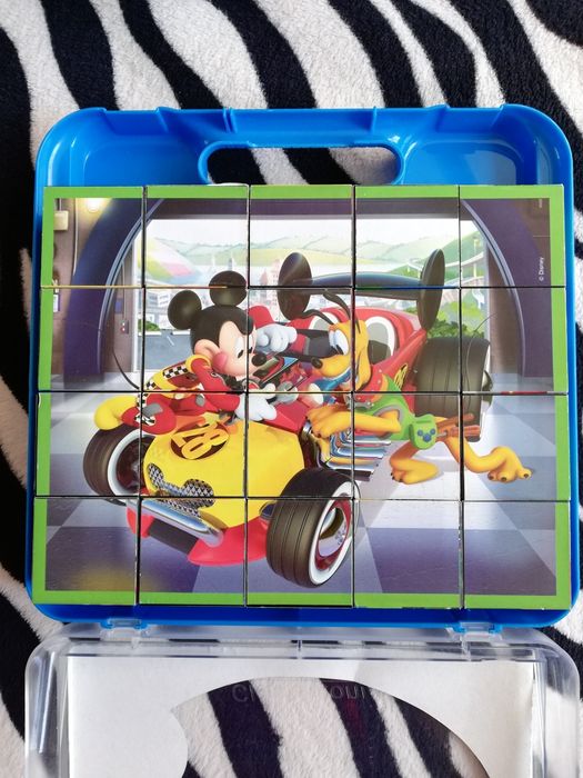 Настолна игра пъзел-кубчета