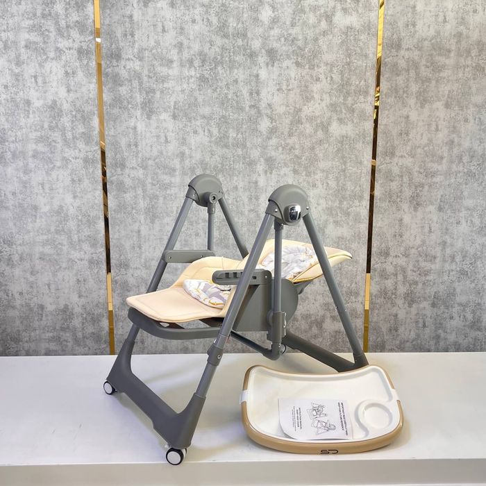 Скидка!!!Новый детский стульчик для кормление (новое в коробке)