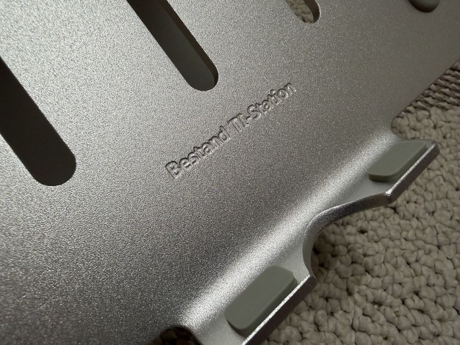 Suport / stand laptop din aluminiu (max 15”)