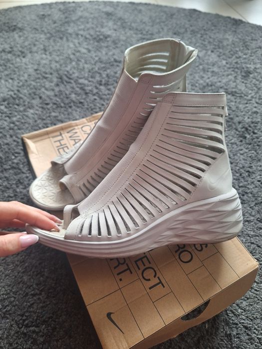 Сникърси размер 38