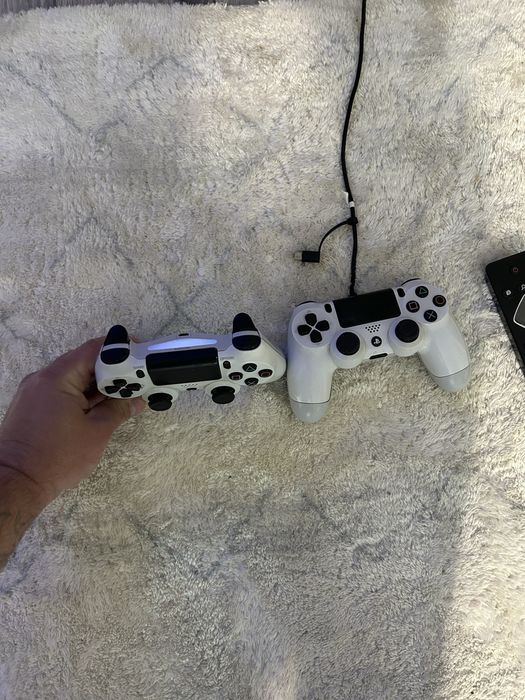PS4+2 controller