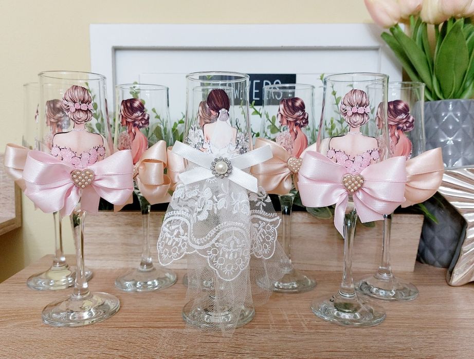 Чаши за моминско парти