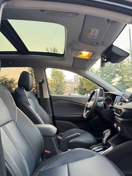 Tracker Premier 2023