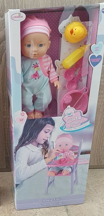 Бебе кукла със столче за хранене