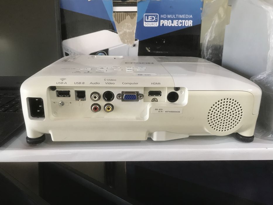 Epson proektir sotiladi