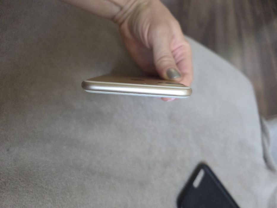 Iphone 7 plus Gold 128gb 100% батерия