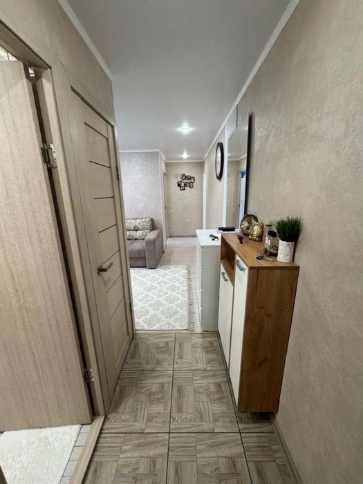 Продам 3 комнатную квартиру студию