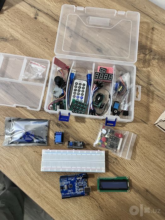 Набор Arduino UNO R3 с датчиками, LCD и RFID в кейсе ардуино