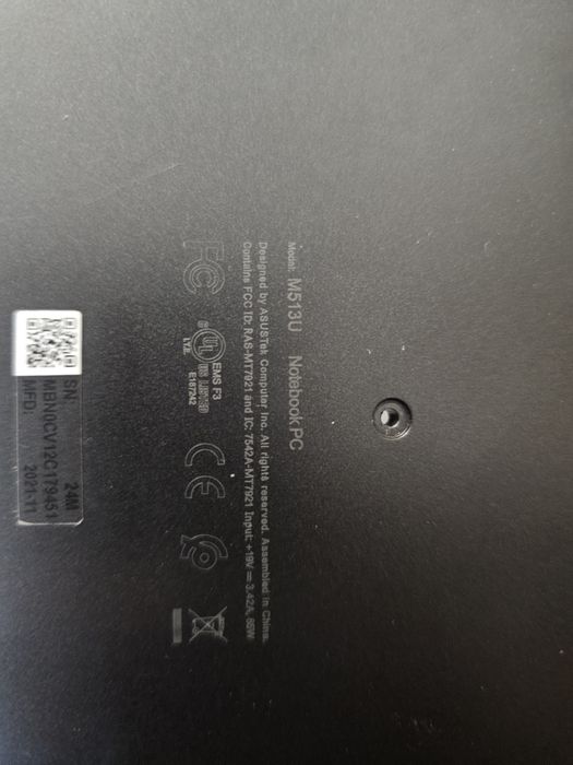 ASUS VivoBook M513U Ryzen 5, 8 GB RAM – за части/ремон