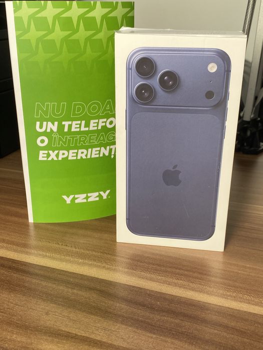 iPhone 17 Pro Max • 256 GB • Deep Blue