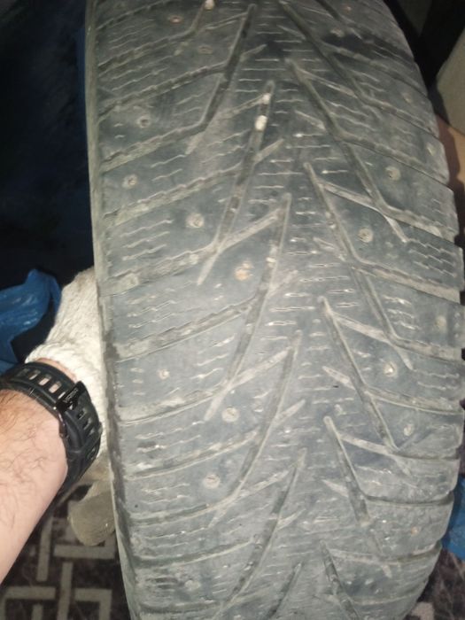 Продам зимние шины