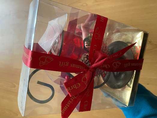 Коледна украса - свещник, венче