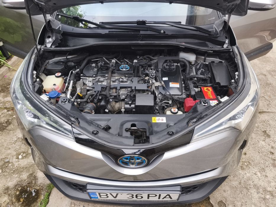 De vânzare Toyota C-HR hibrid 1.8 benzina Cu GARANȚIE pana in 2029 sau inca 111.112 km