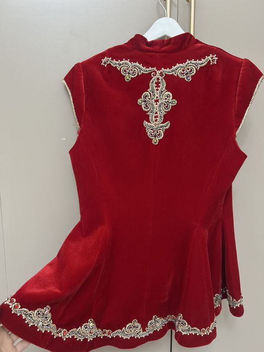 Көйлек лазерьный. Кажекей Нұр - Шах сатылады