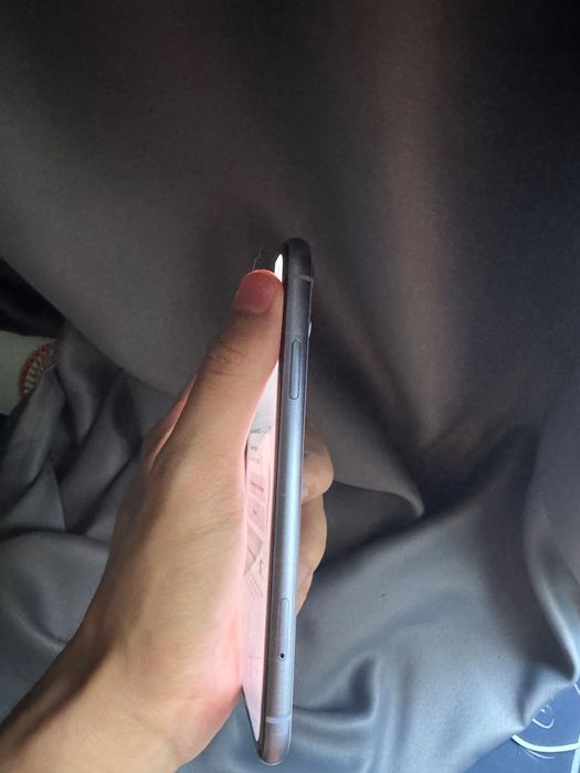 Продам айфон 11 Iphone 11