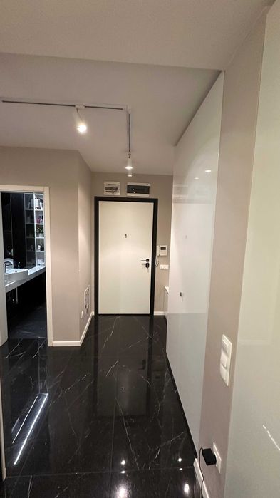 Дава се под наем Тристаен апартамент в София, Изгрев - 110 кв.м за 1350 € - Снимка #7