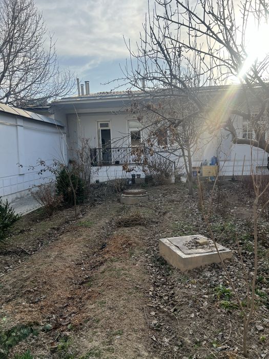 уй сотилади