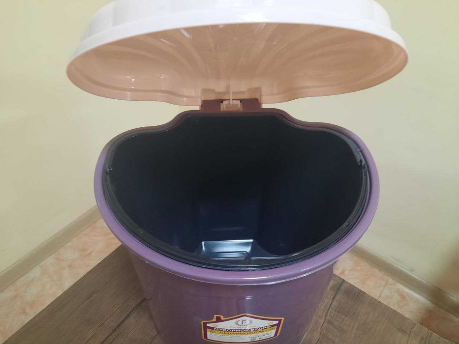 Продаем мусорное ведро - урна с педалью ; Ahlat quti, мусор челак