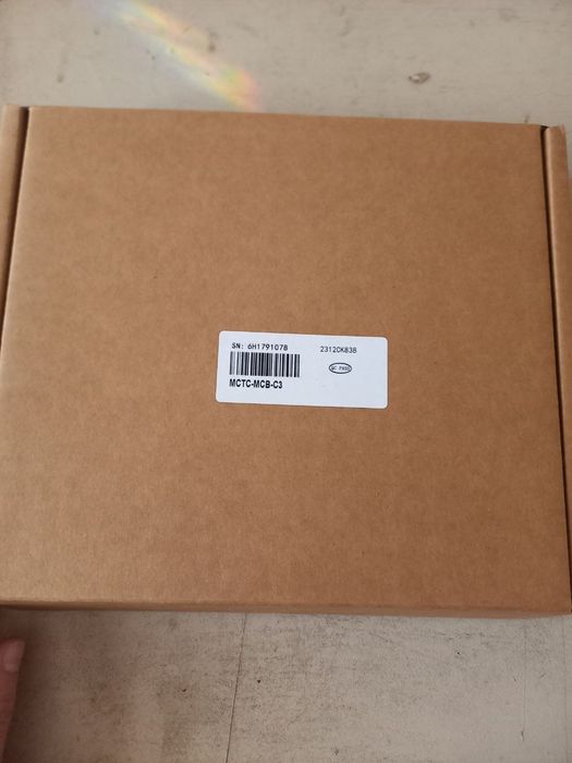 Продается контроллер лифта Monarch MCTC-MCB-C3.