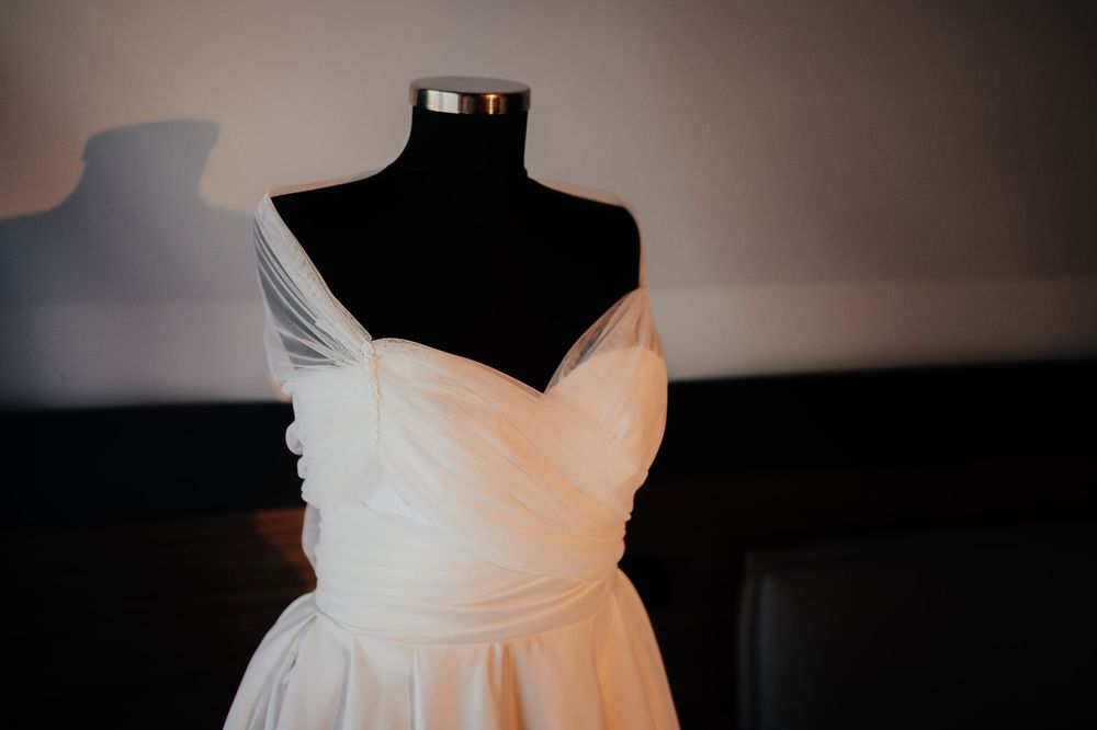 Închiriez manechine pt rochie mireasa/ costum mire