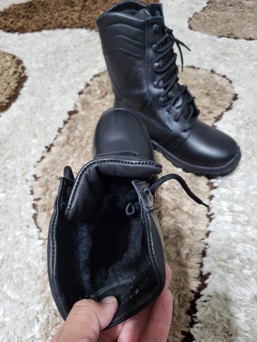 Продам берцы зима лето