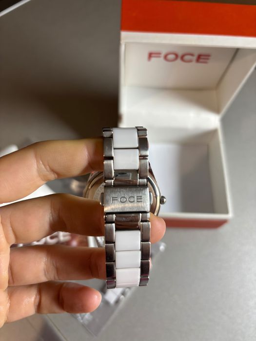 Безупречен дамски часовник FOCE