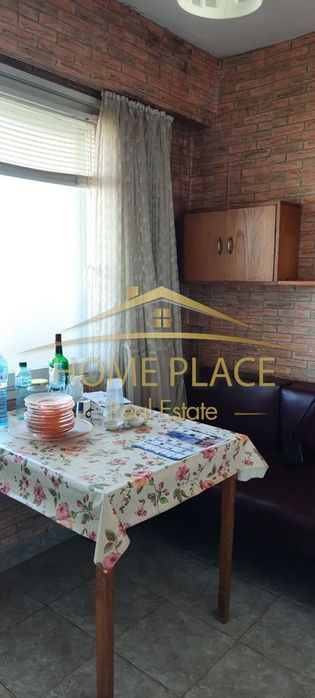 Четиристаен апартамент в Цветен Квартал