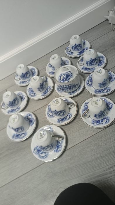 Set 11 cescute Apullum + farfurii