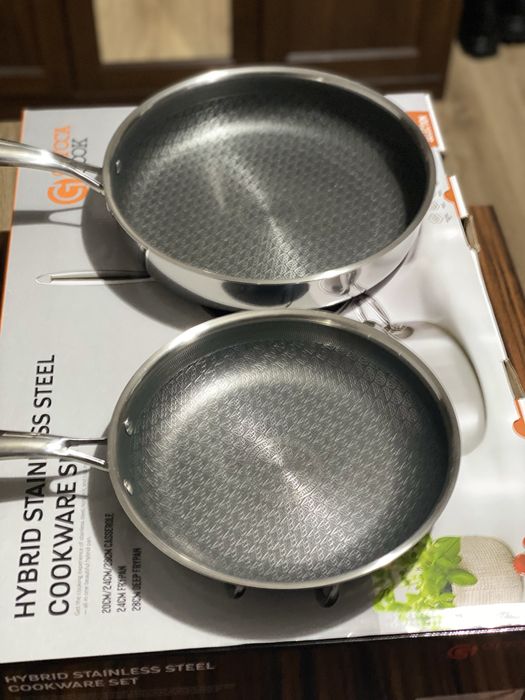 Set 8 piese Tigai si Oale HIBRID - suprafata diamantata, antiaderenta