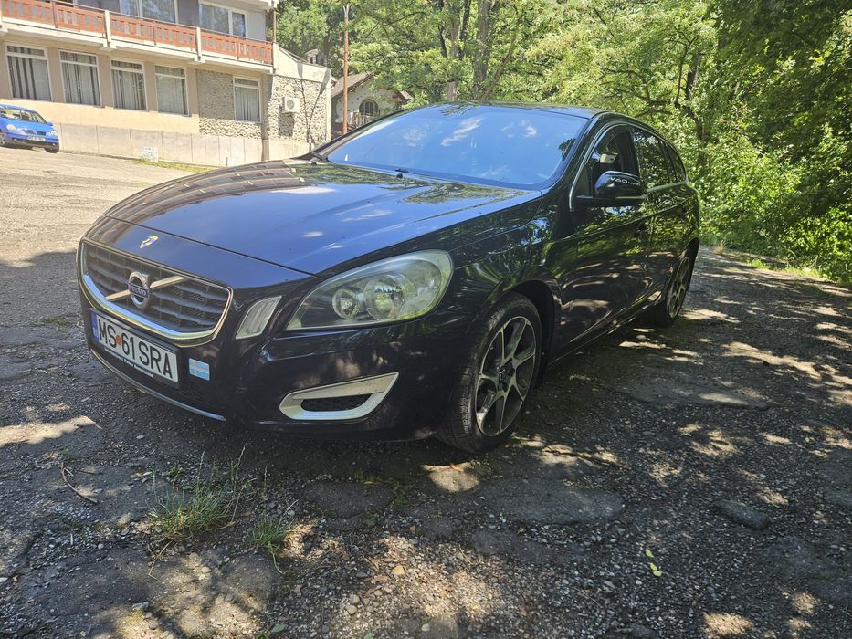 VOLVO V60 2011 — imagine 3