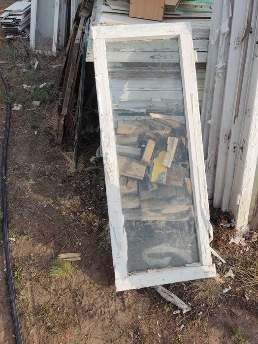 Продам оконные рамы