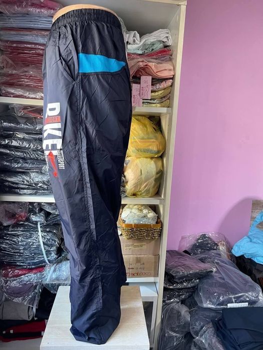 Pantaloni barbati
