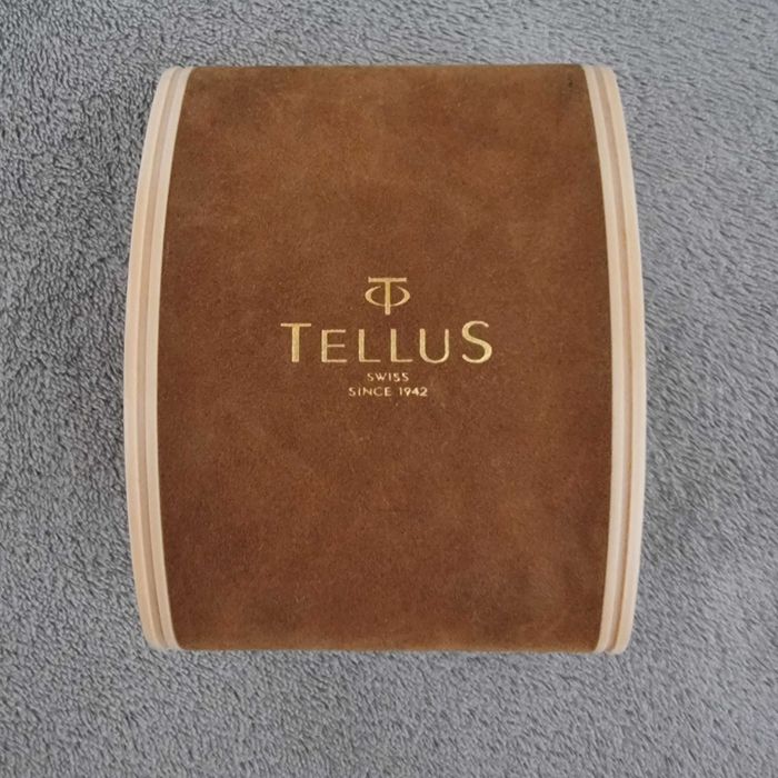 Vand ceas TELLUS in perfecta stare SWISS MADE,diam. fara cheita 34 mm.