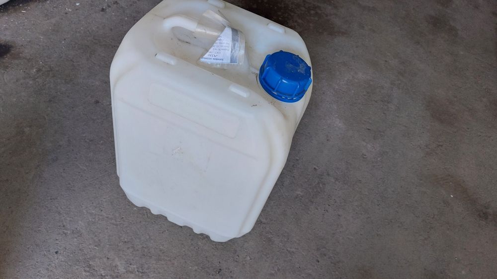 Канистры на 10 и 20 литров