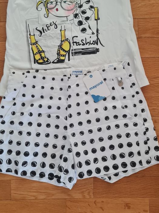 Комплект от две части