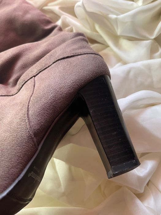 Cizme lungi cu toc gros