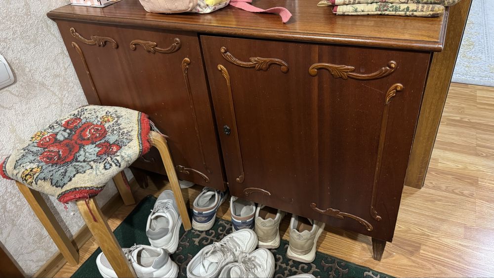 Срочно продам комод тумбу