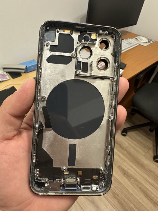 Carcasa iPhone 13 Pro Blue, cu flex incarcare