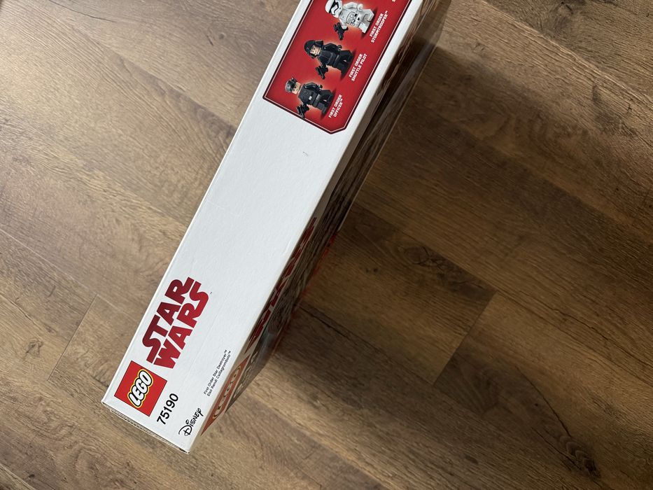 LEGO STAR WARS First Order Destroyer 75190 - Sigilat