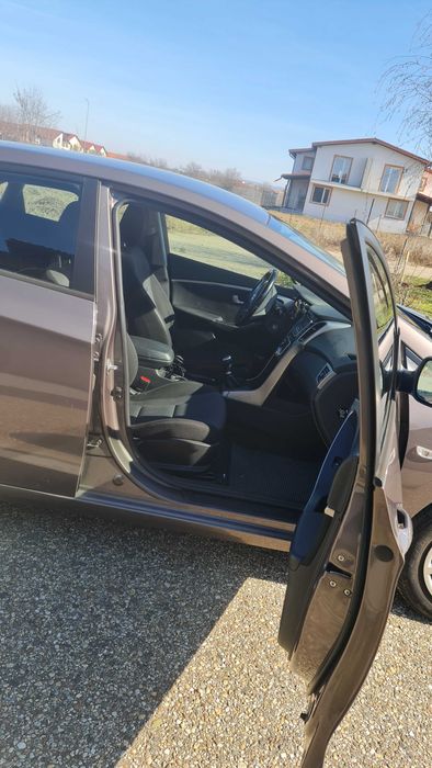 HYUNDAI  I30  inmatriculata 2018