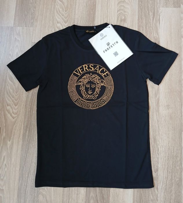 Versace тениски в черен вариант - ТОП модел за сезона ! ! !