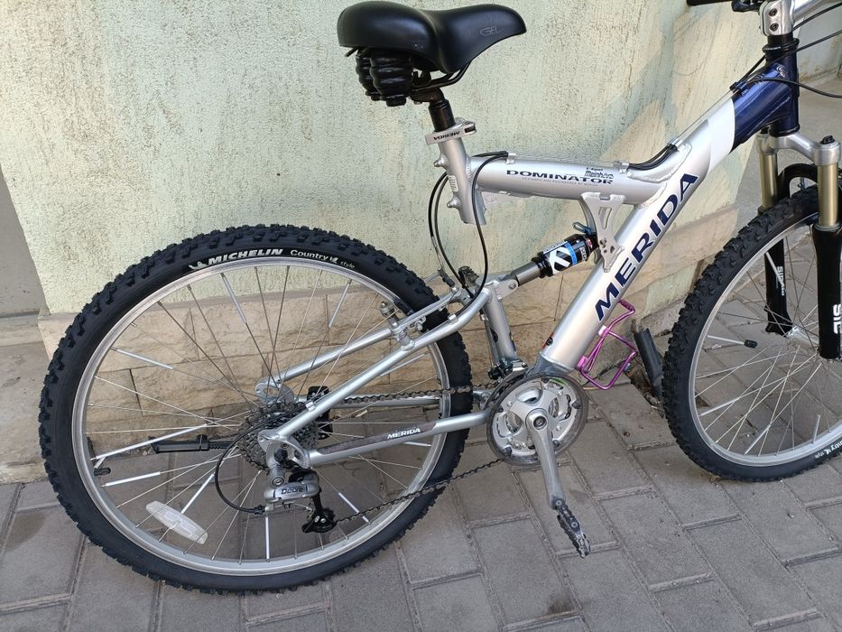 Bicicleta Merida Dominator full suspension