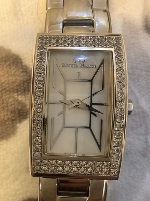 Часы женские щвецария