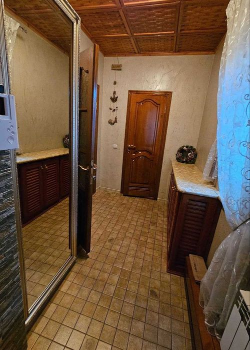 Продам большой кирпичный дом