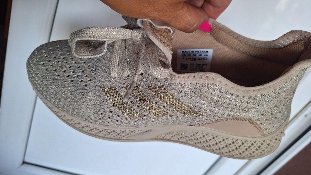 Skechers Adidas dama