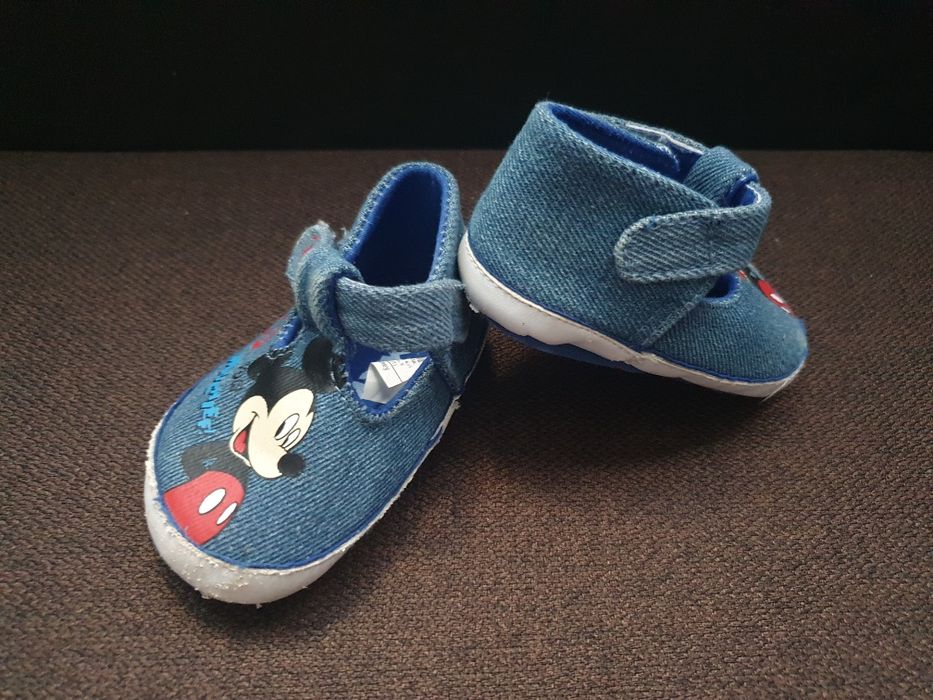 Бебешки обувки буйки