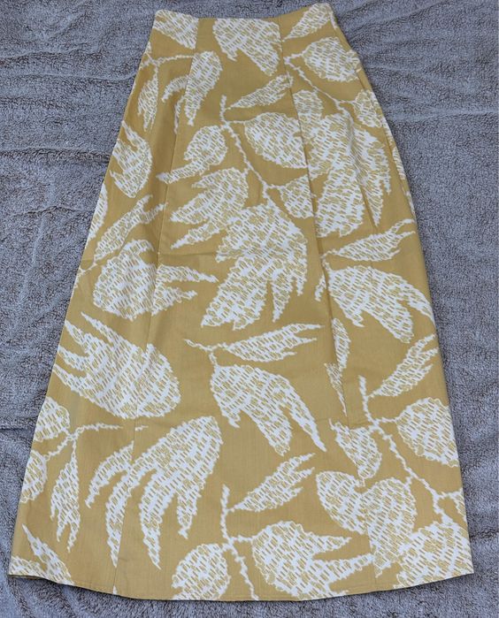 Продам костюм Zarina